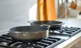 Carbon Steel vs Cast Iron Cookware: Practical Differences for Home Cooks
